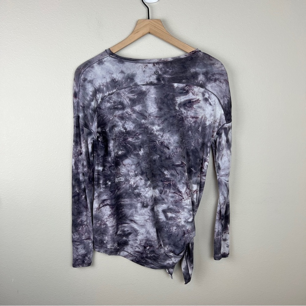 Lululemon To The Point Long Sleeve - Picture 4 of 5